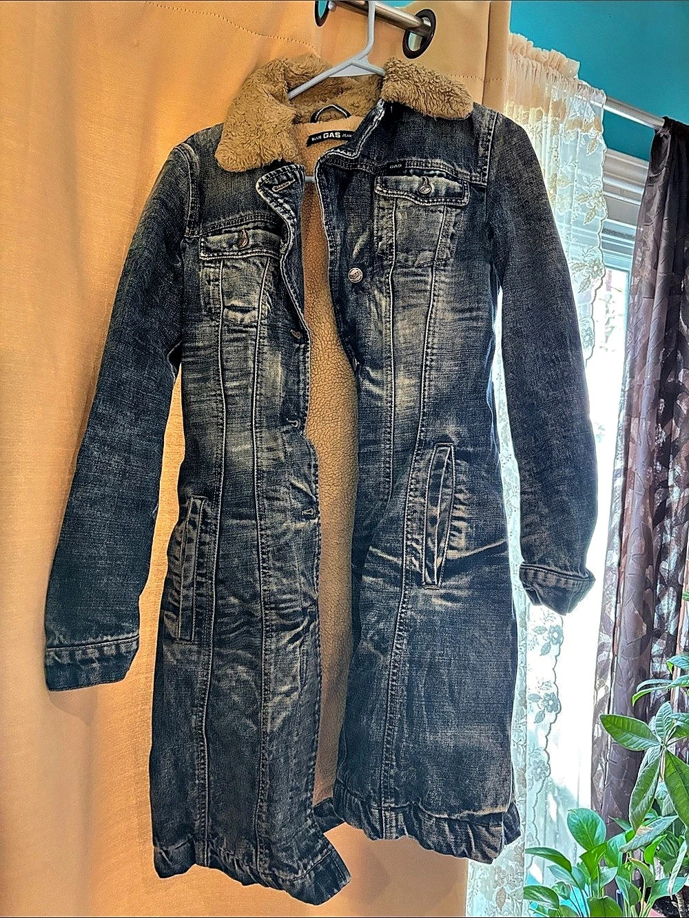 Blue Gas Denim Sherpa-Lined Jean Jacket in Blue